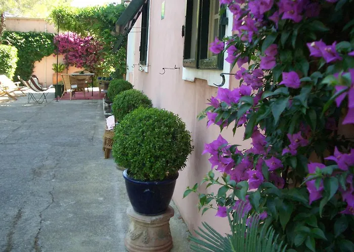 Casa Rosa Villa *